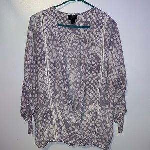 Large Daytrip tee. With adjustable front panels.